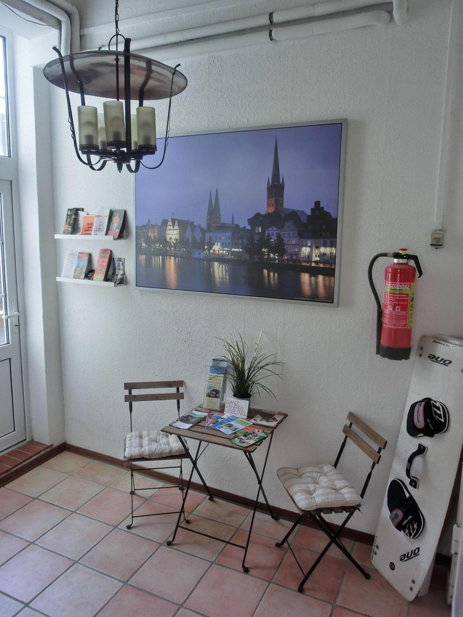 2-Zimmer-Ferienwohnung-Im-1-Obergeschoss Lubeck Exterior photo